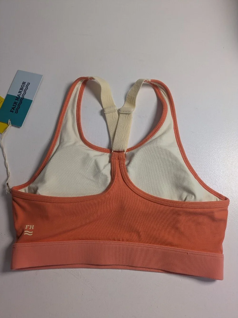 NWT Fair Harbor Corliss Sports Bra Coral Wireless Sz S Coral Race Back Gym Sport